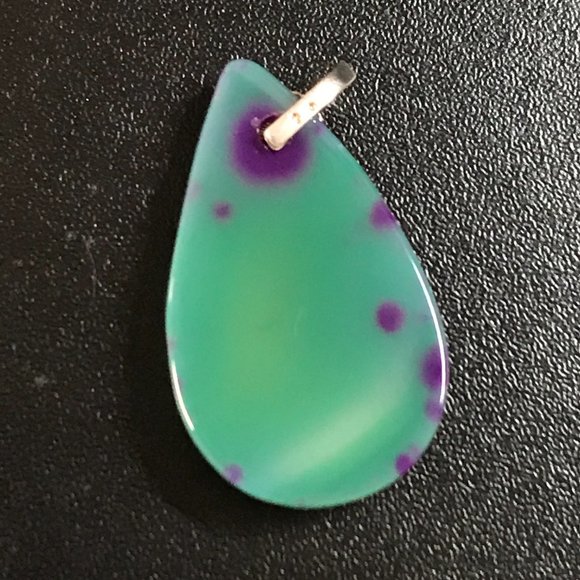 Green Agate Teardrop Pendant - Picture 6 of 7